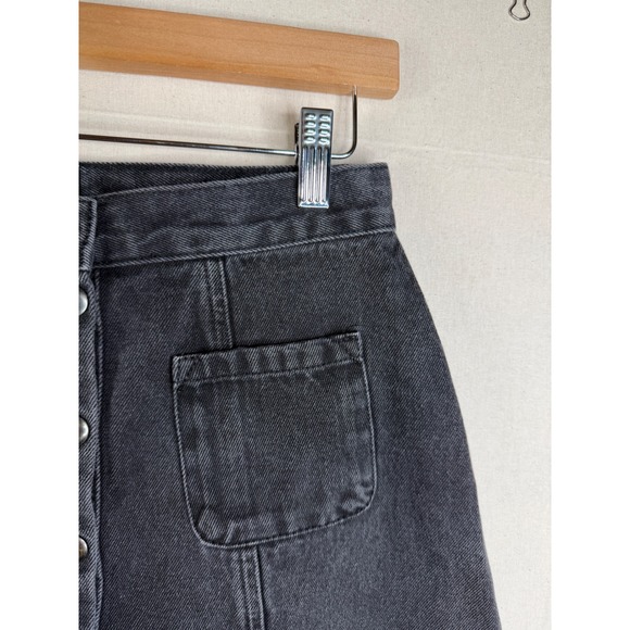 BDG‎ UO Button Front Mini Denim Skirt size Medium Black - Picture 5 of 8